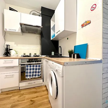 - 10 Minutes To Old Town & Seaside Accommodatie bij particulieren Gdańsk